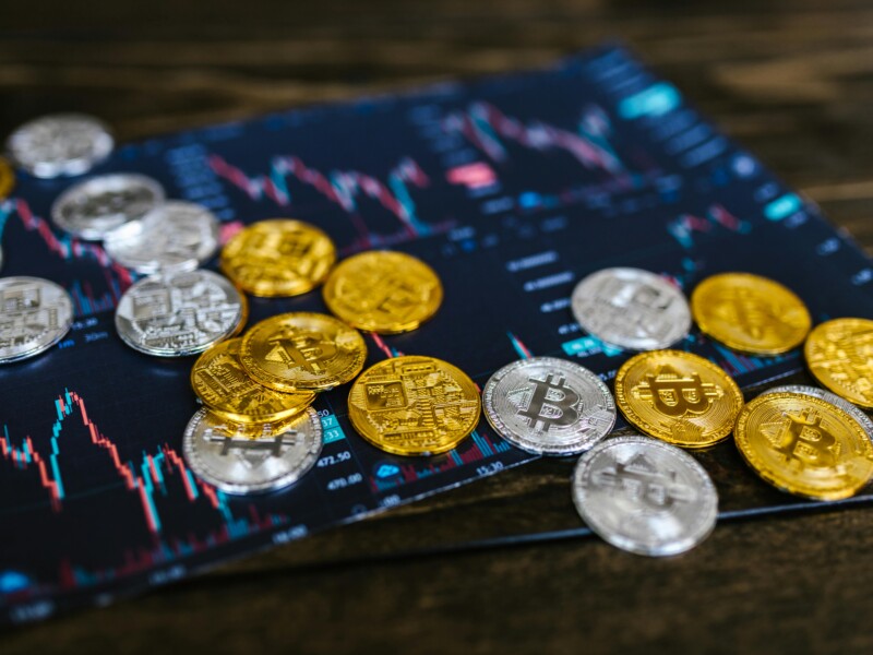 Bitcoin IRA vs Traditional IRA: A Comprehensive Comparison - Verified by FangWallet