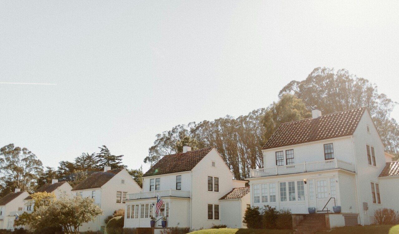 Invest in Real Estate with Fundrise: No Hassles, Just Gains - Verified by FangWallet