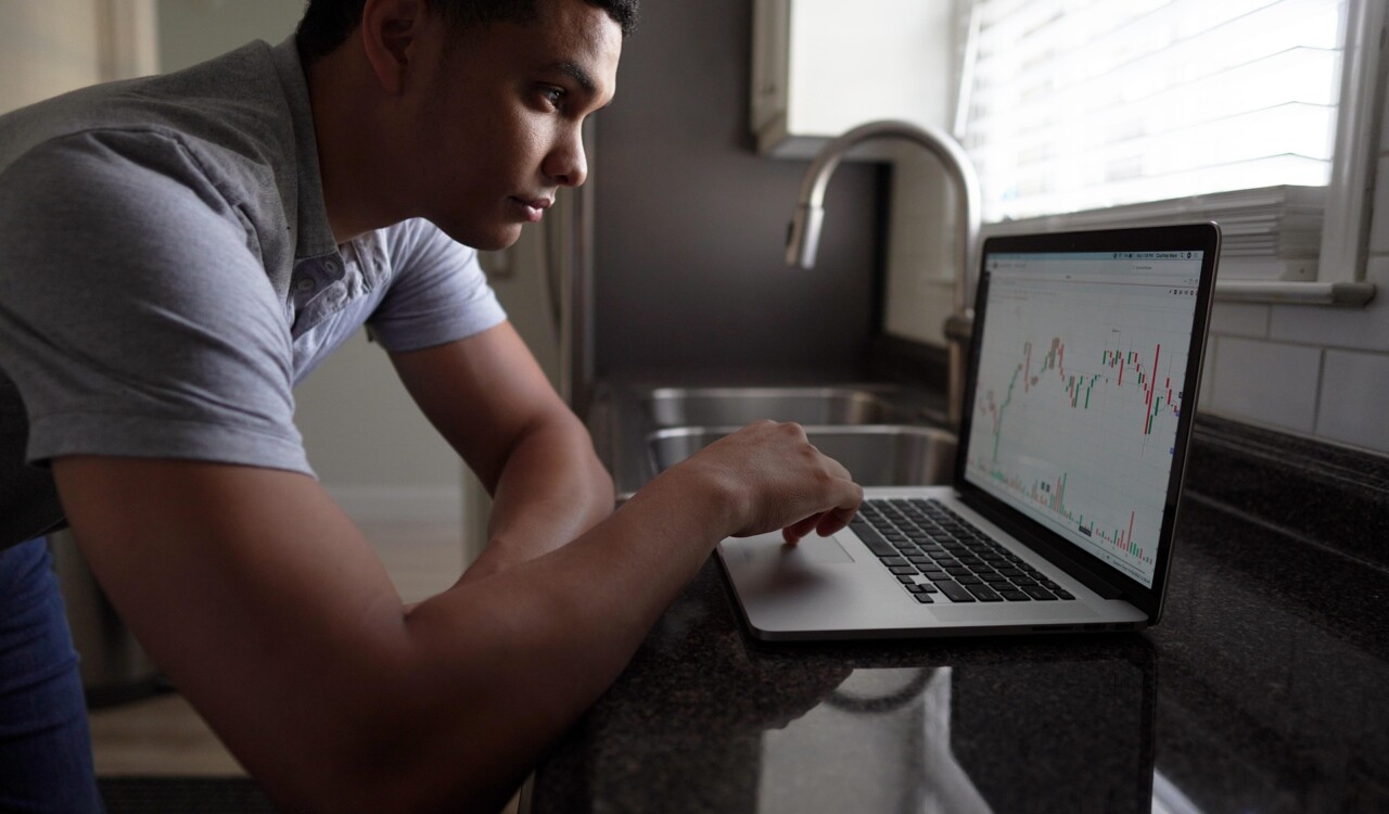 Best Investment Opportunities for Accredited Investors in 2025 - Verified by FangWallet