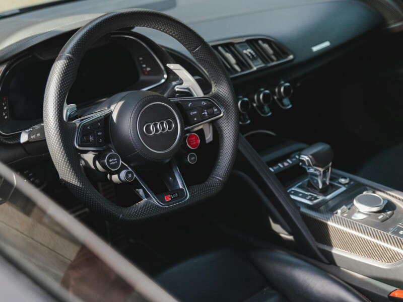 is it cheaper to lease a car