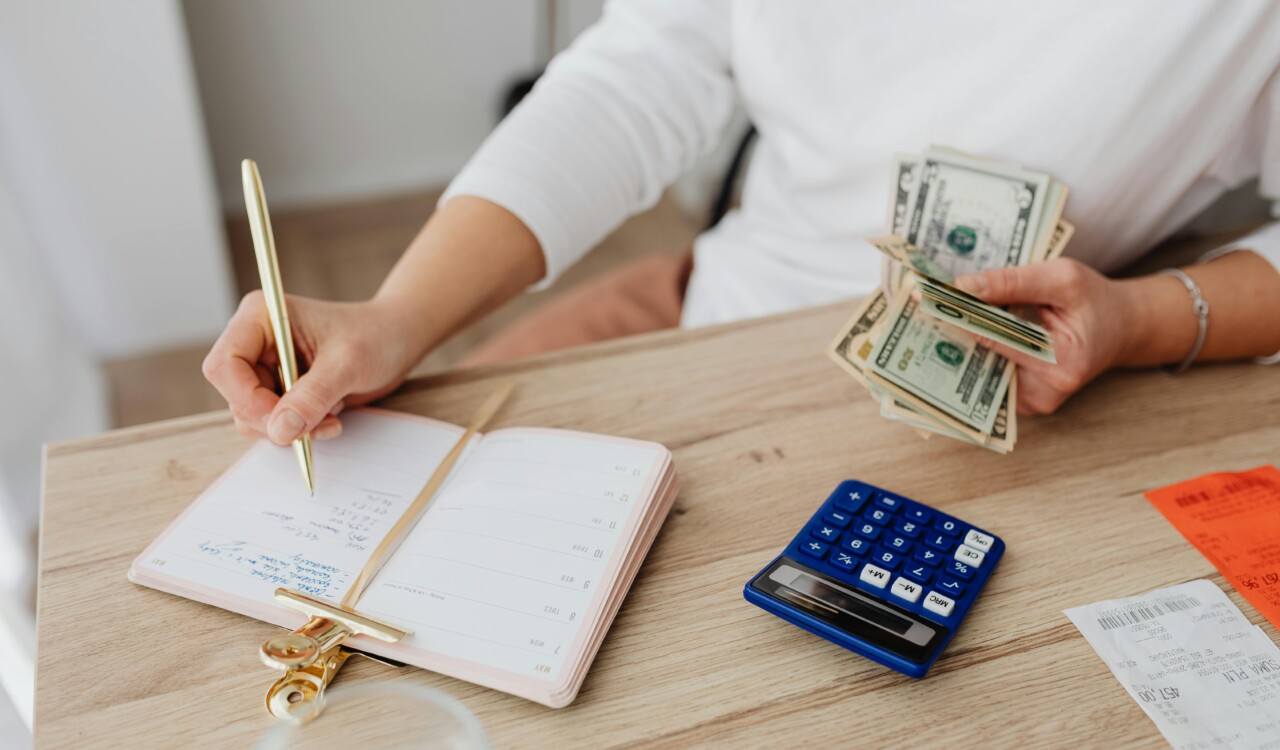 Tips for Effectively Managing Your Utility Bills - Verified by FangWallet