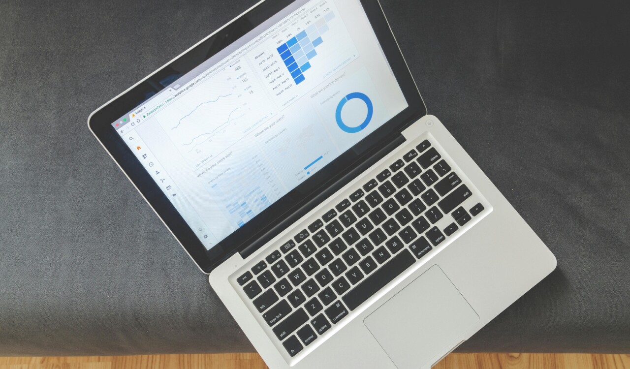 H&R Block® 2025: Online vs. In-Person Tax Filing – Which One is Right for You? - Verified by FangWallet