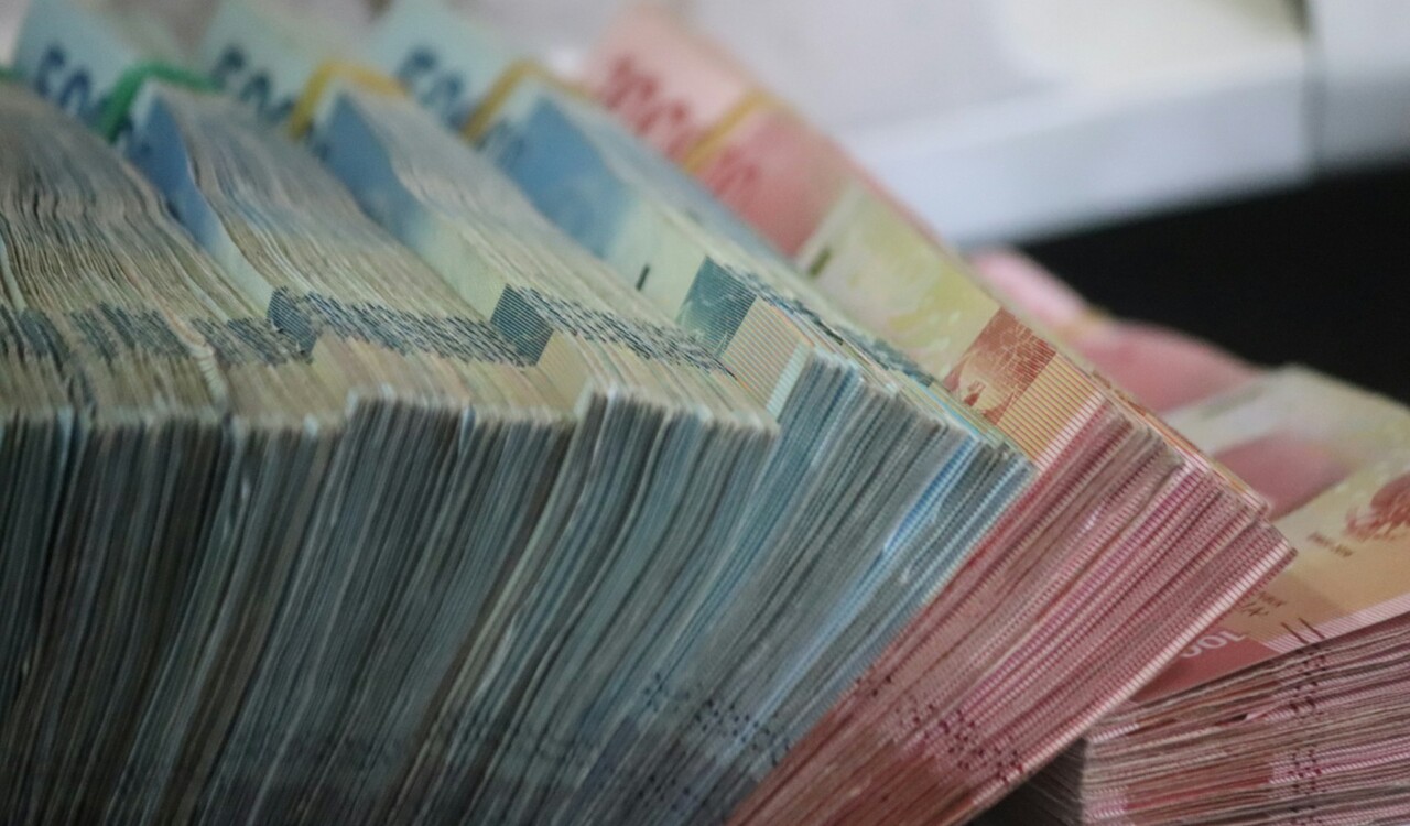 how much is 70k a year monthly