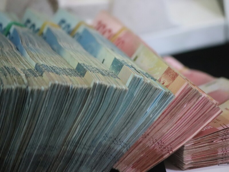 how much is 70k a year monthly