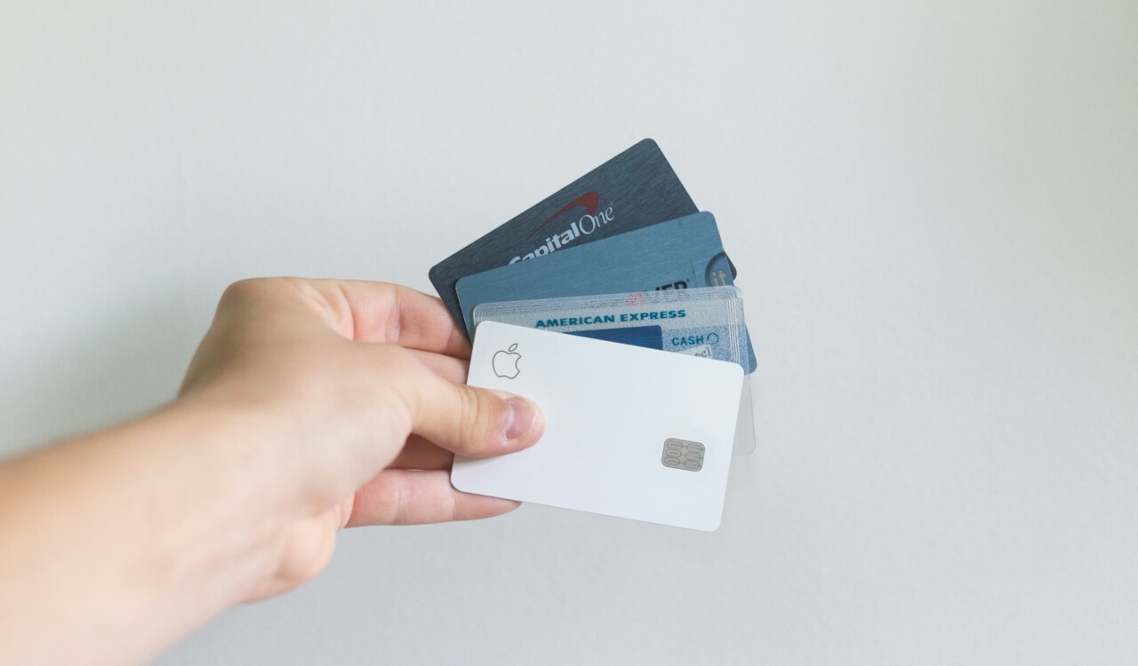 what is closed end credit
