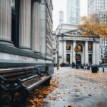 why are banks closed on sundays