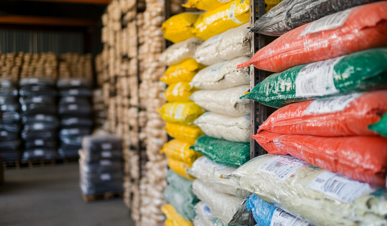 how to start a wholesale business